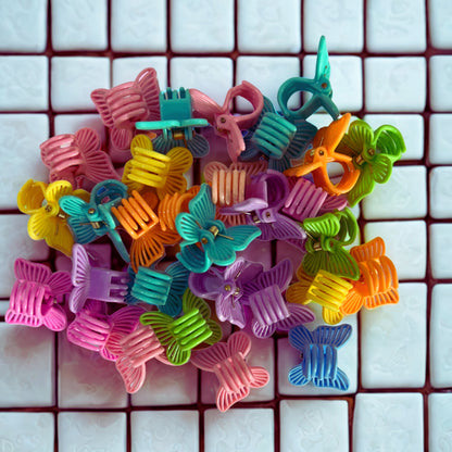 Butterfly 30-Piece Mini Clutcher Set with 2 Free Scrunchies.
